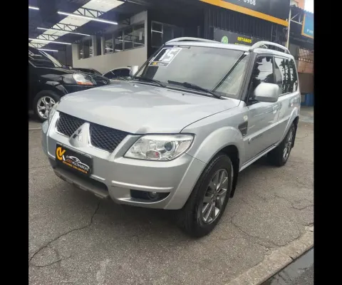 Mitsubishi Pajero TR4 Flex Automático