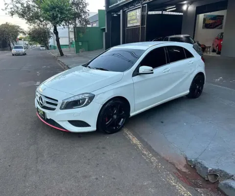 MERCEDES-BENZ A200TURBO 2013