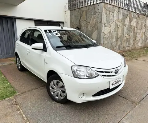 Toyota Etios 2017 1.5 xs 16v flex 4p automático