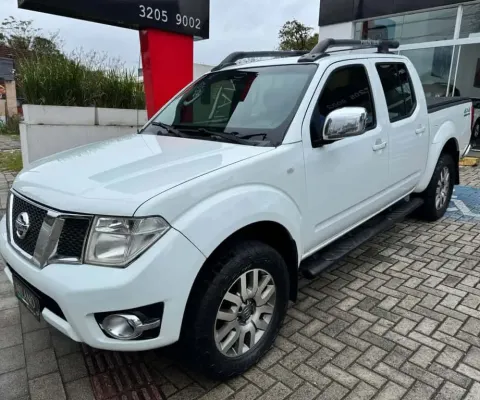 Nissan Frontier SL CD 4x4 2.5TB Diesel Aut