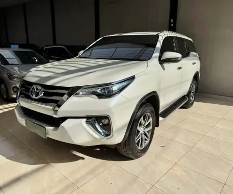 Toyota Hilux Diesel Automático