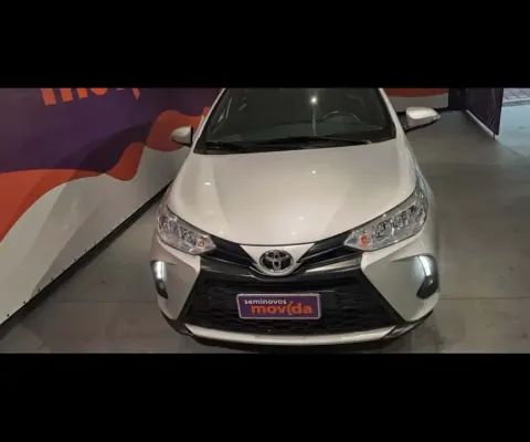 Toyota yaris yaris 1.5 xl plus connect cvt