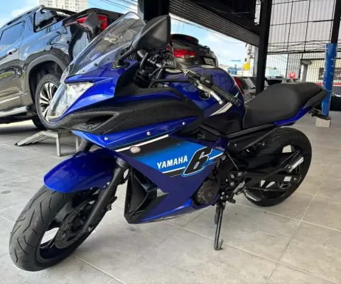 Yamaha XJ6 Gasolina Manual