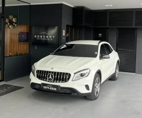 Mercedes-benz gla200 advance 1.6 2015 em ótimo estado de conservação!