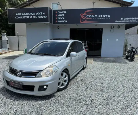 Nissan tiida 1.8 sl ano 2012