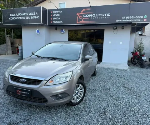 Ford focus 2.0 sedan mec - 2012 