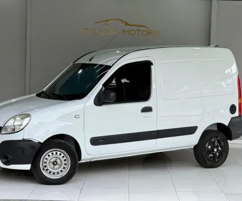 RENAULT KANGOO UTILITÁRIO PRÁTICO, CONFIÁVEL E PRONTO PARA QUALQUER DESAFIO DO DIA A DIA.