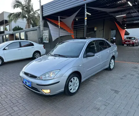 *FORD FOCUS GHIA 2.0 AUTOMÁTICO 