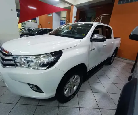 TOYOTA Hilux Caminhonete 2.8 16V SRV 4X4 DIESEL CABINE DUPLA AUTOMÁTICO