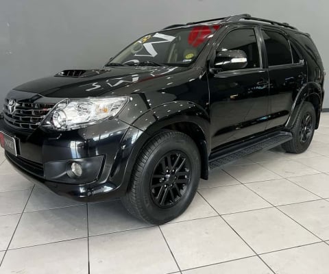 TOYOTA HILUX SW4 3.0 SRV 4X4 16V TURBO INTERCOOLER 4P