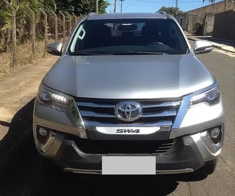 Toyota SW4 2.8 TDI SRX 7L 4x4  2017(Aut) 