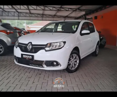 Renault Sandero EXPR 16 - Branca - 2015/2015