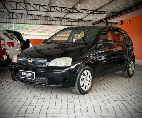 Chevrolet Corsa Hatch M/ PREMIUM - Preta - 2009/2010