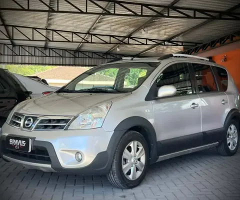 Nissan Livina X-Gear / XGEAR 18 - Prata - 2014/2014