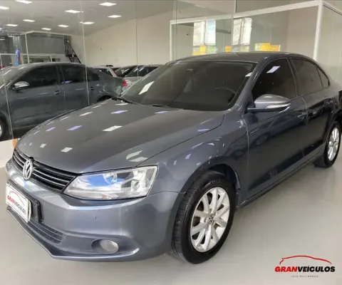 VOLKSWAGEN JETTA 2.0 COMFORTLINE FLEX 4P TIPTRONIC