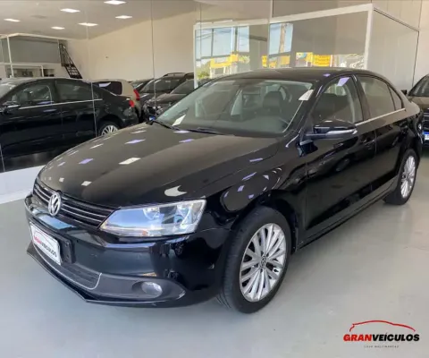 VOLKSWAGEN JETTA 2.0 TSI HIGHLINE 200CV GASOLINA 4P TIPTRONIC