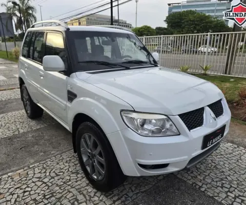 Mitsubishi Pajero tr4 2015 2.0 4x2 16v 140cv flex 4p automático