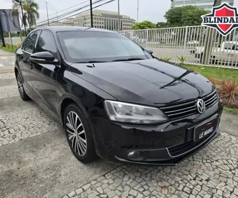 Volkswagen Jetta 2014 2.0 tsi highline 211cv gasolina 4p tiptronic
