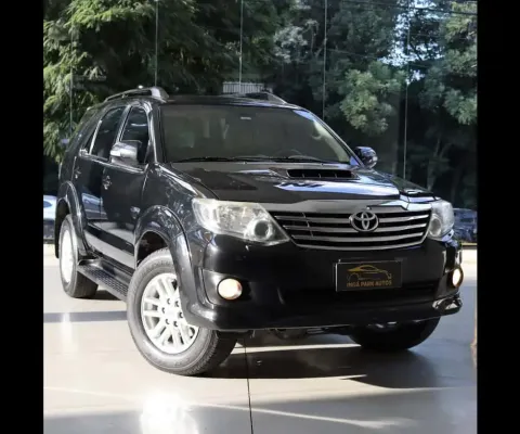 Toyota hiluxsw4 srv4x4 2012