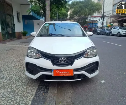 Toyota Etios 2021 1.5 x plus sedan 16v flex 4p automático
