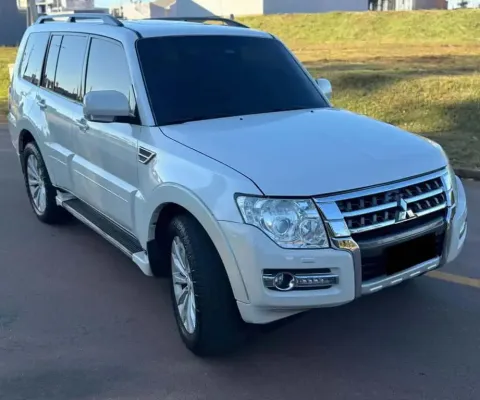 Mitsubishi pajero hpe full 3.2 4x4 t.i.dies. 5p aut 2015