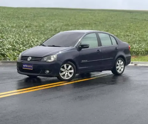 Volkswagen Polo Sedan Polo Sed.COMFORT. I MOTION 1.6 T.Flex 4p  - Azul - 2011/2012