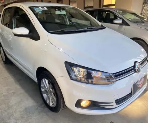 VOLKSWAGEN FOX 1.6 CONNECT MANUAL 2018