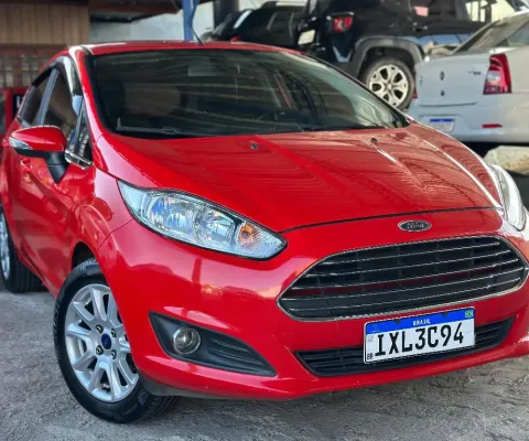 Ford New Fiesta Titanium! 71.000 km
