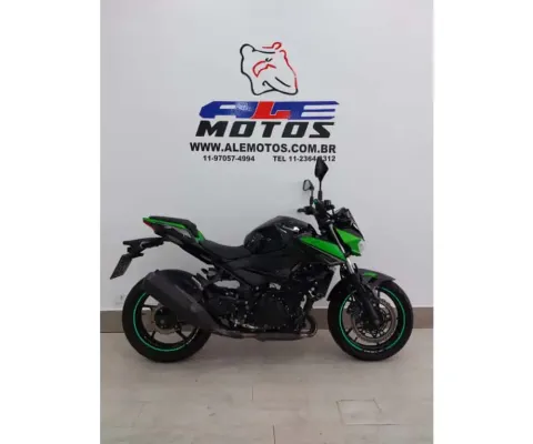 Kawasaki Z400 2022