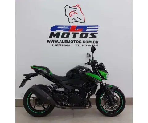 Kawasaki Z400 2022