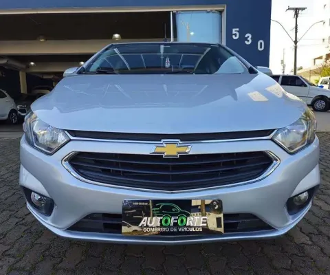 Chevrolet Prisma 1.4 LTZ - Prata - 2016/2017
