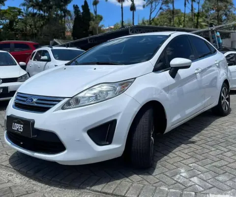 Ford Fiesta Sedan SE 1.6 16V Flex 4p  - Branca - 2011/2011