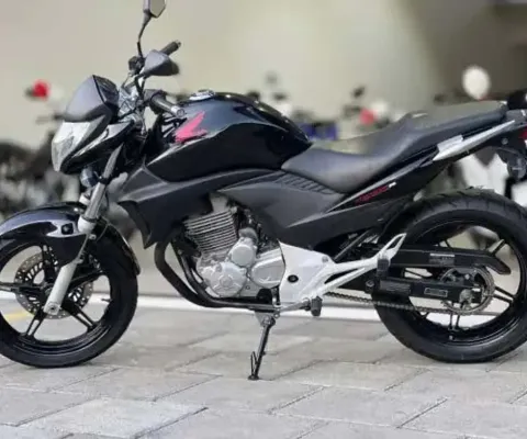 HONDA CB 300R 2011