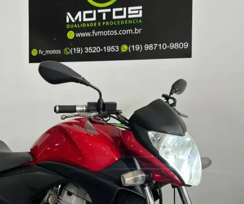 HONDA CB 300R VERMELHA 2011
