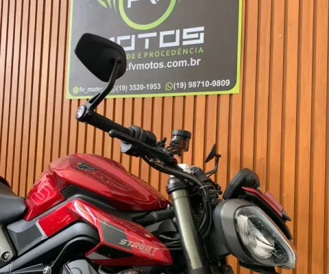 Triumph street triple 675 rs vermelha 2024