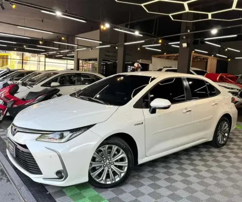 Toyota corolla altis hv 2022