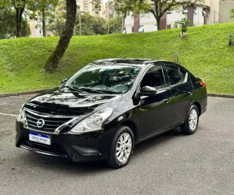Nissan Versa 1.6  SV Flex  Manual