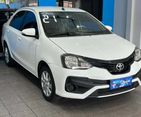 Toyota Etios 2021 1.5 x plus 16v flex 4p manual