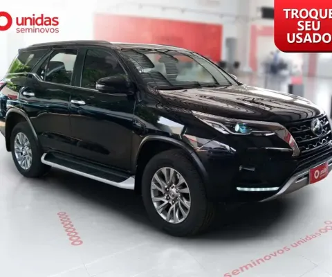 Toyota Hilux sw4 2022 2.8 d-4d turbo diesel srx 4x4 automático