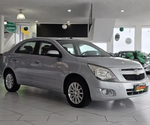 CHEVROLET COBALT 1.4 SFI LTZ 8V FLEX 4P MANUAL 2012,se destaca por seu excelente espaço interno