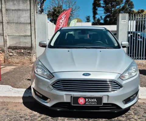 FOCUS SEDAN TITANIUM