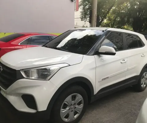 Carro única dona. Pouco uso. Estado de novo.