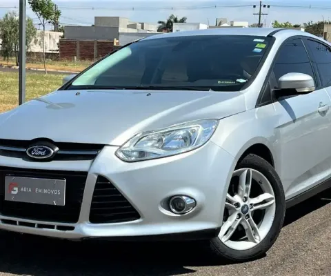 FORD FOCUS HB 2.0 AUT 2014 - BAIXO KM - EXCELENTE ESTADO DE CONSERVAÇÃO - CAUTELAR 100% APROVADA