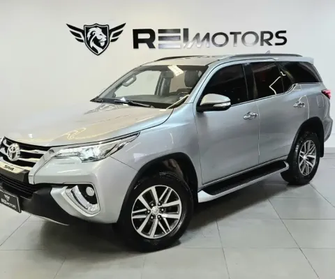 Hilux SW4 SRX 2.8 TDI 16V 7 L 2017