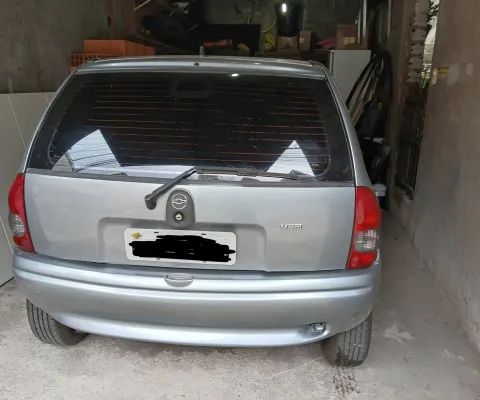 Vendo. Corsa. 97.98. 8v. 1.0. Pneus novos. Doc. Ok. Tel. 951592454 Edson