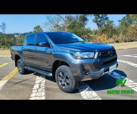TOYOTA HILUX 2.8 D-4D TURBO DIESEL CD SR 4X4 AUTOMÁTICO