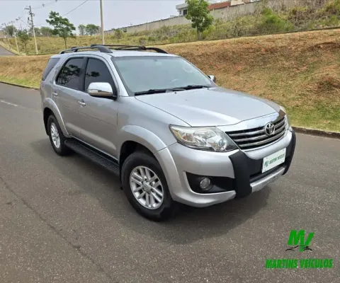 TOYOTA HILUX SW4 2.7 SR 4X2 16V FLEX 4P AUTOMÁTICO