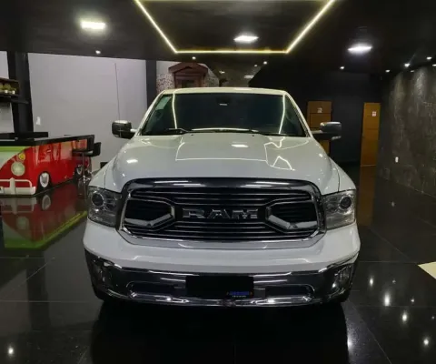 Ram Classic 2023 5.7 v8 gasolina laramie cd 4x4 automático