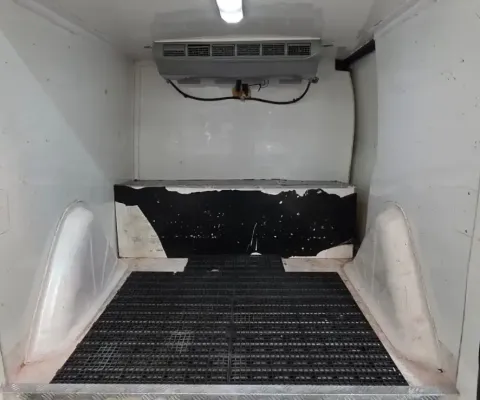 DOBLO CARGO 1.4 FLEX E GNV  REFRIGERADA  COM AR E DIREÇÃO REVISADA 2013