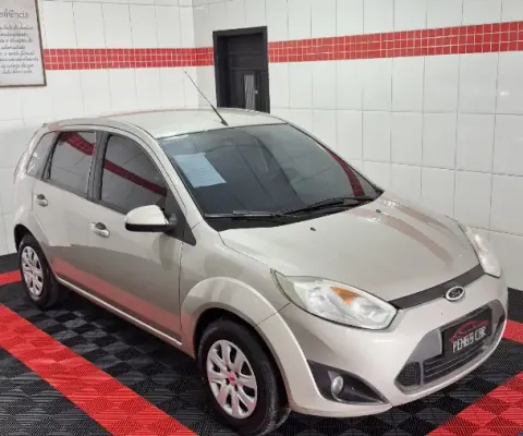 Ford Fiesta 1.6 2013 – Completo, econômico e muito bem cuidado!